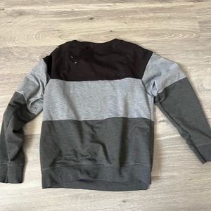 multi-colored grey off shoulder sweatshirt